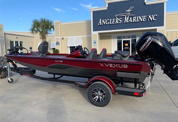 2023 Vexus AVX 181 Red/Gray Boat
